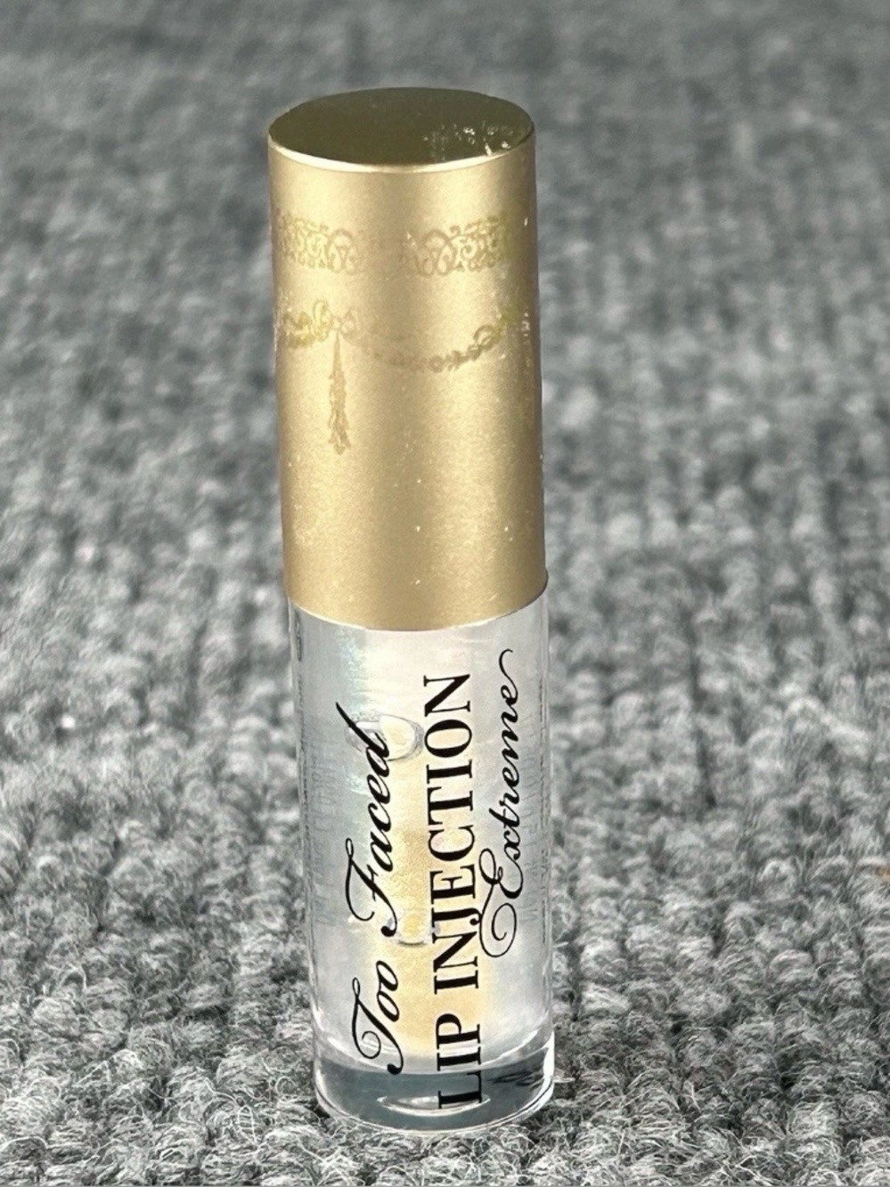 Too Faced Lip Injection Extreme Instant Long Term Lip Plumper Travel Sample size